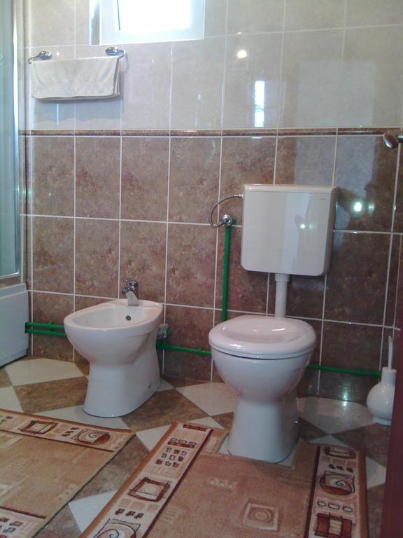 Rooms And Bungalows Sreten Zugic Zabljak  Room photo